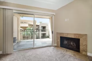 Photo #6: 6181955 Listing