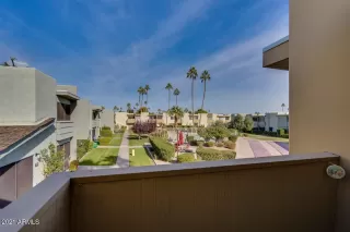 Photo #6: 6181958 Listing