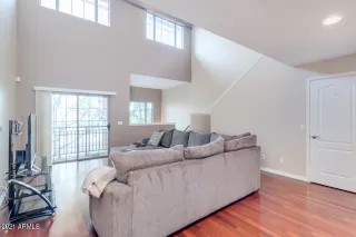 Photo #3: 6182055 Listing