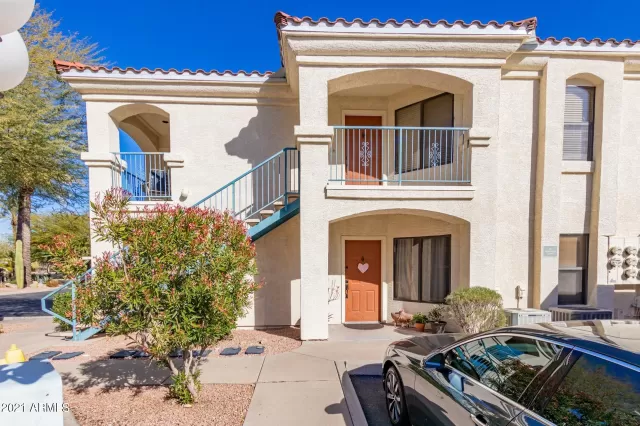 MLS: 6182188 Condo For Sale