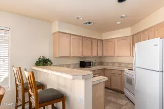 Photo #4: 6182188 Listing