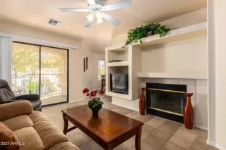 Photo #6: 6182188 Listing