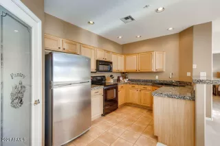 Photo #2: 6182198 Listing 