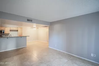 Photo #5: 6182241 Listing