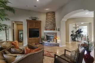 Photo #6: 6182297 Listing