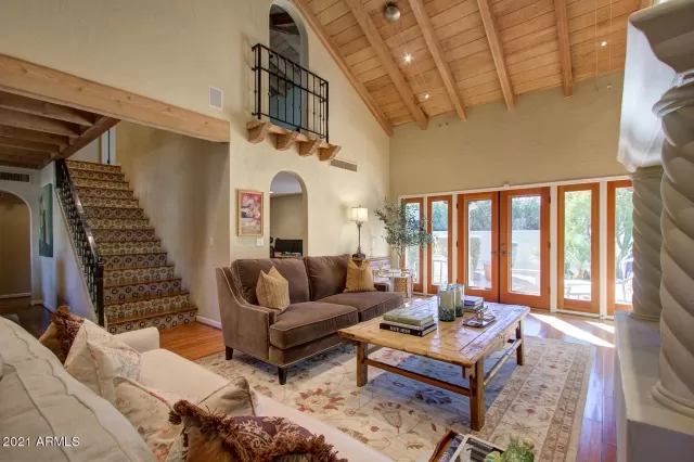 MLS: 6182325 Condo For Sale