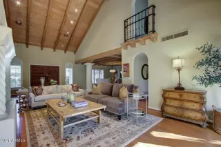 Photo #3: 6182325 Listing