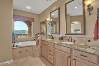 Photo #6: 6182414 Listing