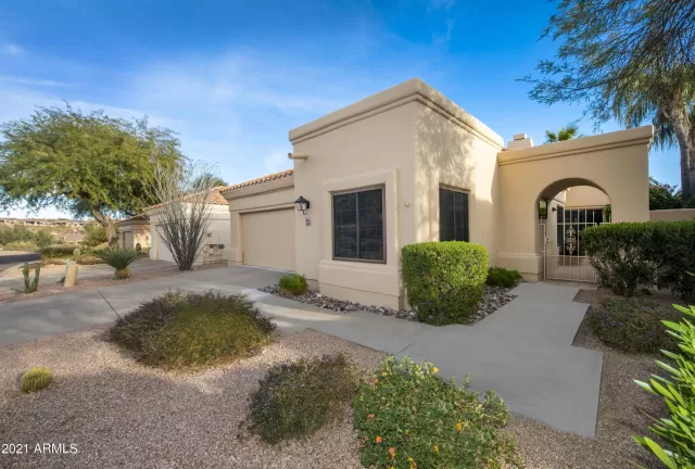 MLS: 6182495 Condo For Sale