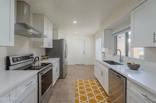 MLS: 6182853 Condo For Sale