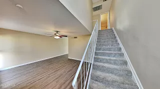 Photo #2: 6182868 Listing