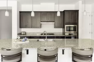 Photo #6: 6183286 Listing