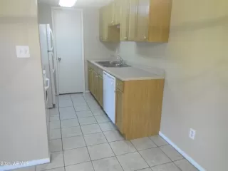 Photo #3: 6183548 Listing