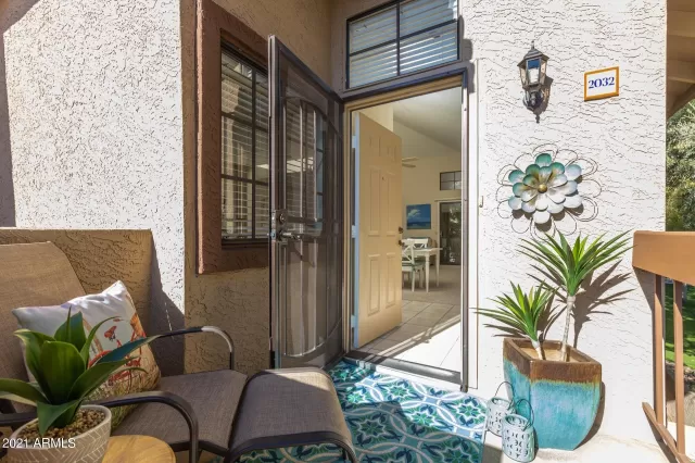 MLS: 6183591 Condo For Sale