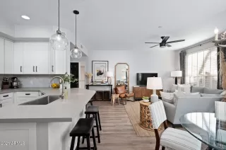 Photo #6: 6183652 Listing 