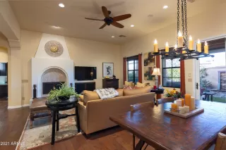 Photo #2: 6183940 Listing