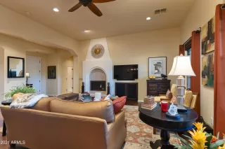 Photo #3: 6183940 Listing