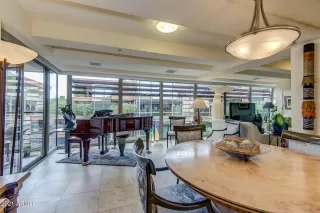 Photo #2: 6184227 Listing 