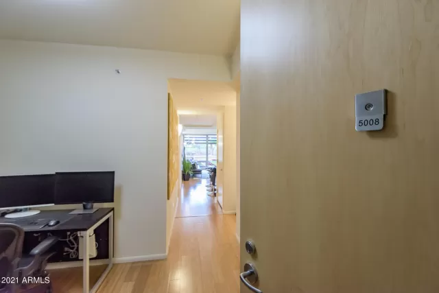 MLS: 6184245 Condo For Sale