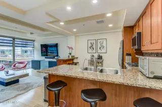 Photo #6: 6184245 Listing