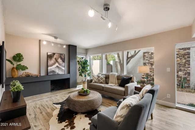 MLS: 6184305 Condo For Sale