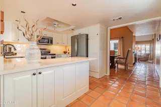 Photo #1: 6184317 Listing