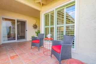 Photo #6: 6184317 Listing