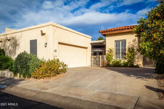 MLS: 6184415 Condo For Sale