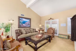 Photo #4: 6184415 Listing