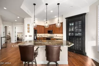 Photo #2: 6184441 Listing