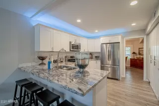 Photo #1: 6184446 Listing 