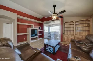 Photo #6: 6184673 Listing