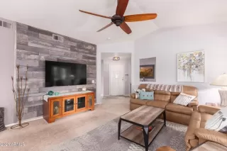 Photo #3: 6184675 Listing 