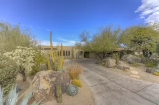 Photo #1: 6184938 Listing