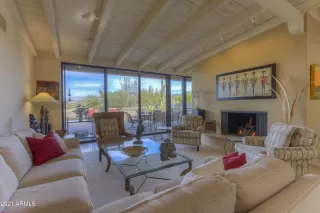 Photo #5: 6184938 Listing