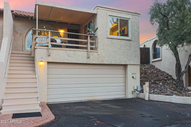 MLS: 6184971 Condo For Sale