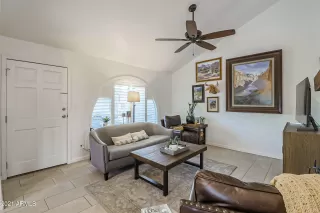 Photo #3: 6184971 Listing