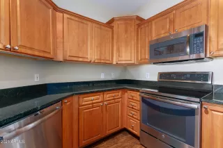 Photo #2: 6185227 Listing