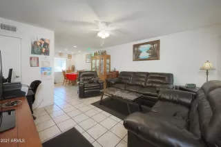 Photo #4: 6185246 Listing