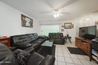 Photo #5: 6185246 Listing