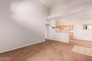 Photo #6: 6185280 Listing