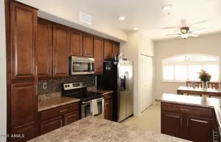 Photo #4: 6185836 Listing