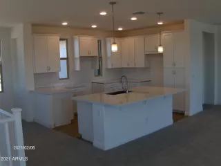 Photo #3: 6186003 Listing