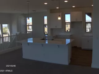 Photo #5: 6186003 Listing