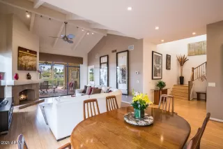 Photo #6: 6186087 Listing