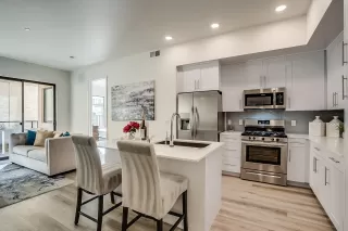 Photo #2: 6186384 Listing