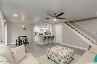 Photo #6: 6186532 Listing