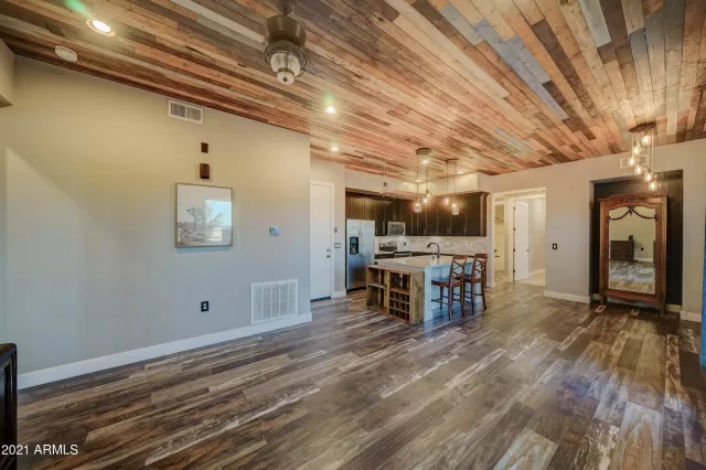 MLS: 6186607 Condo For Sale