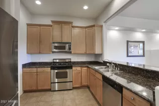 Photo #6: 6186638 Listing