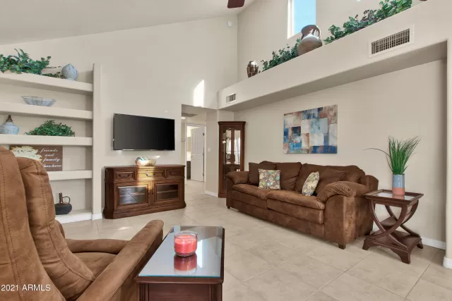 MLS: 6186661 Condo For Sale